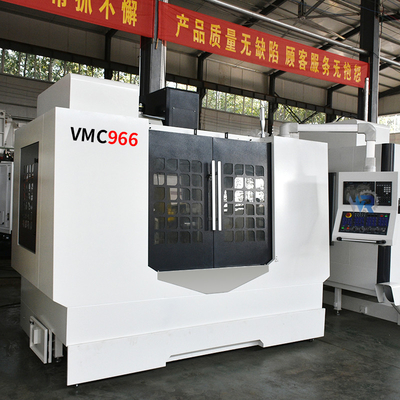 Fanuc CNC VMC Machine 3 محور بالقطع مركز Vmc966 مع Bt40 المغزل