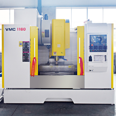 آلة الحفر العمودي CNC ذات 3 محاور مركز تحكم VMC 850 FNC