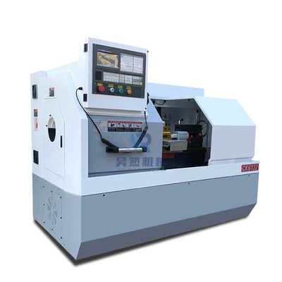 آلة مخرطة CNC كبيرة الحجم ذات سرير مسطح Ck6132 للمعادن