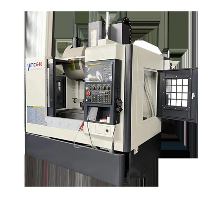 مركز التصنيع الرأسي الصغير CNC VMC640 مركز التصنيع الأربعة المحور